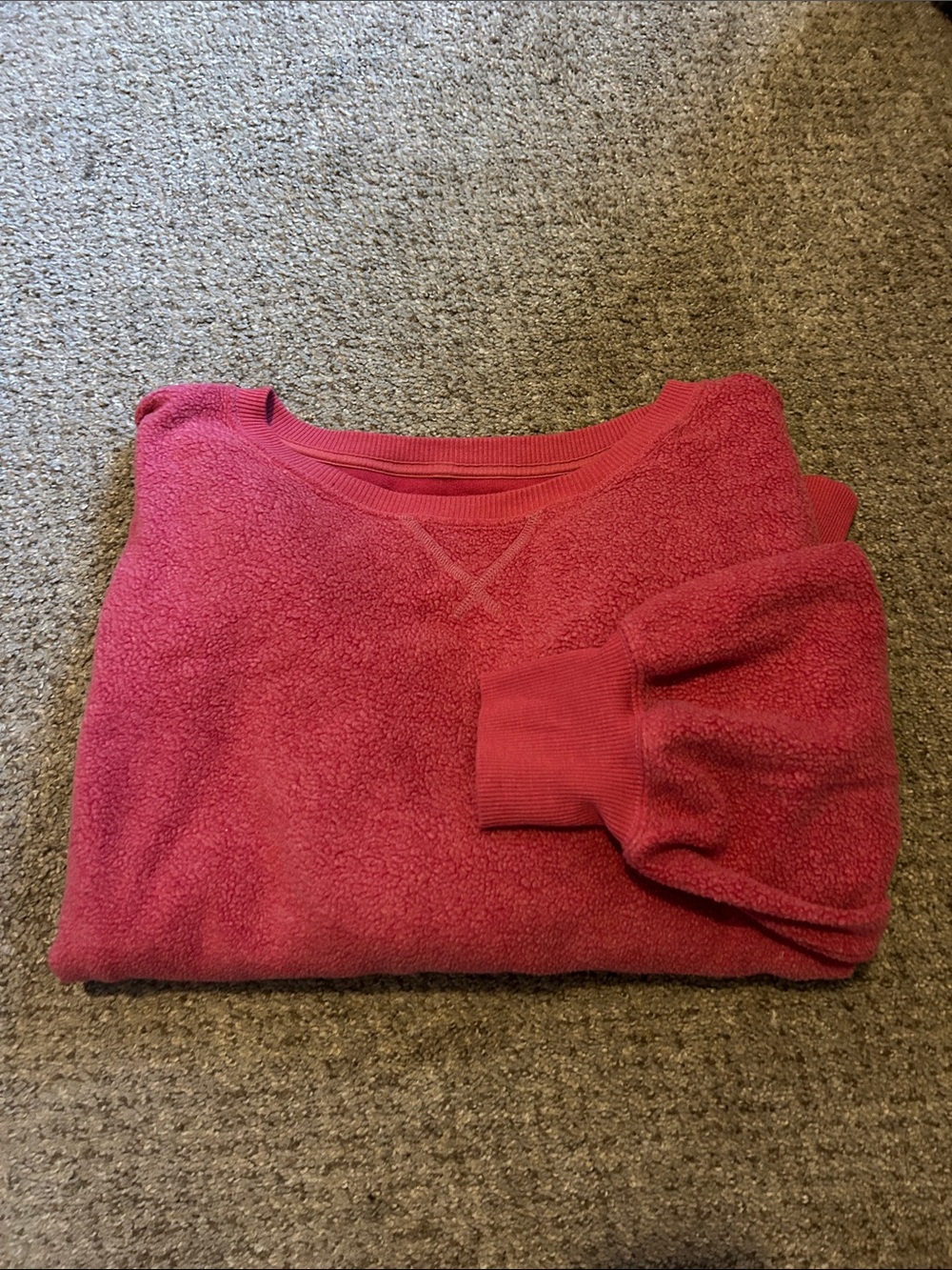 American Eagle Outfitters Plush Crew Neck Sweater in Berry Pink